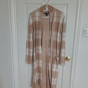 Tahari Beige Knit Sweater